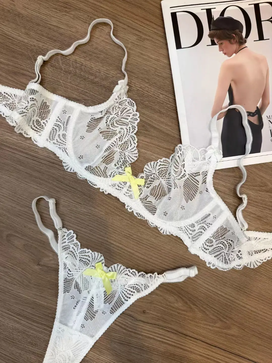 seksuali moteriška liemenė komplektas