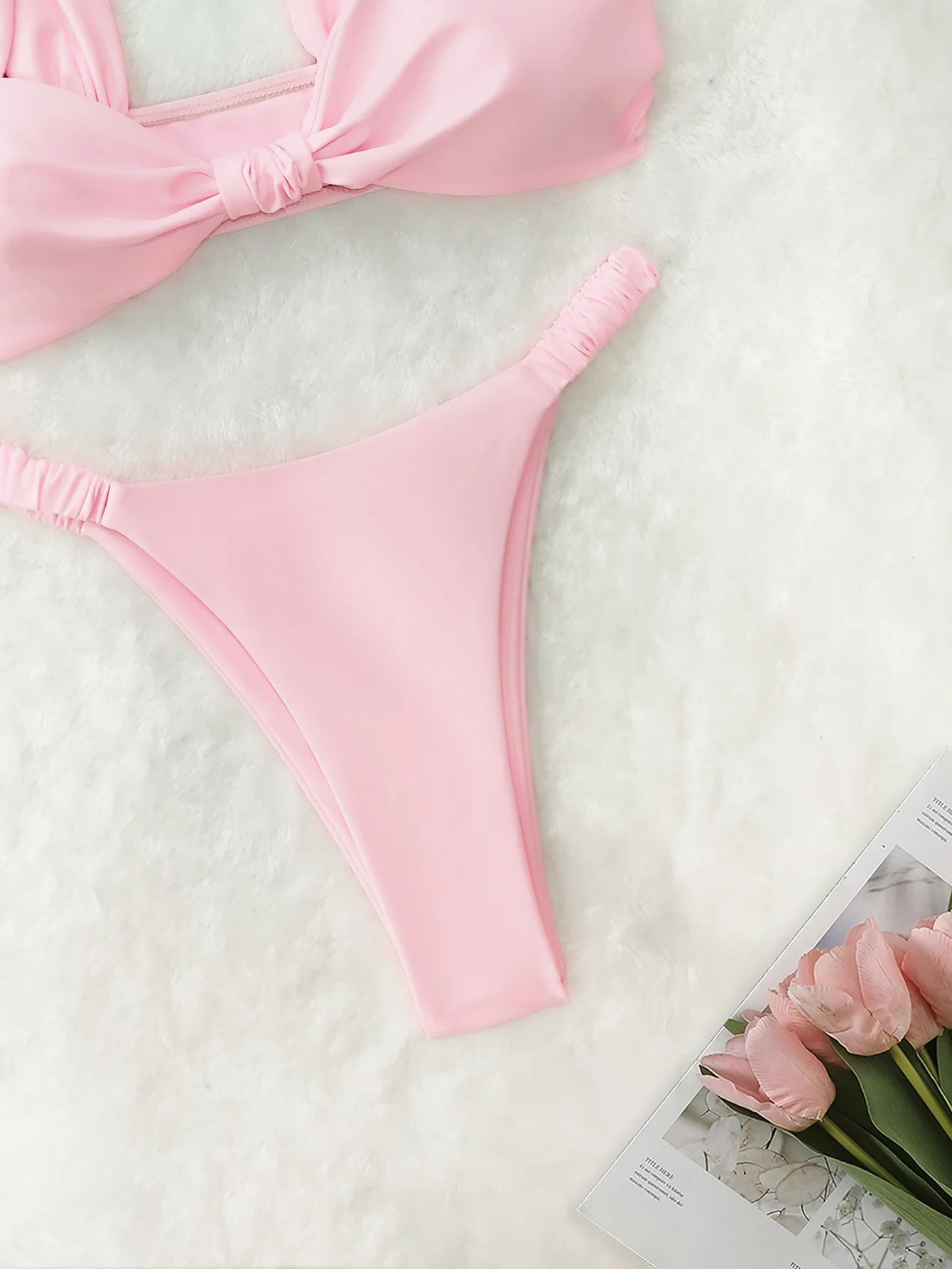 moterų maudymosi kostiumėlis bikini