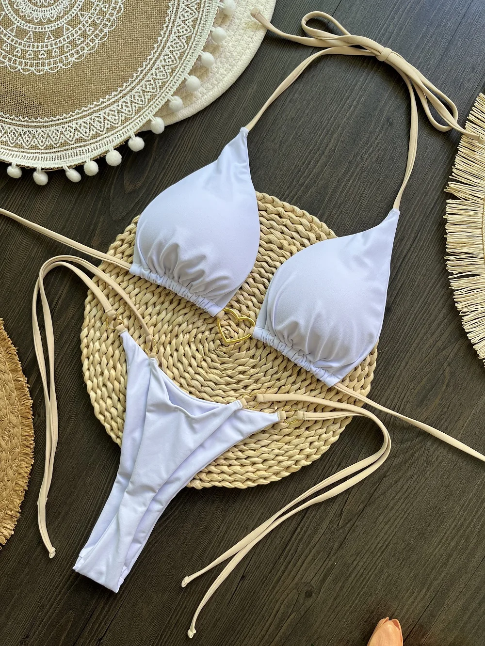 seksuali bikini maudymosi kostiumėlis