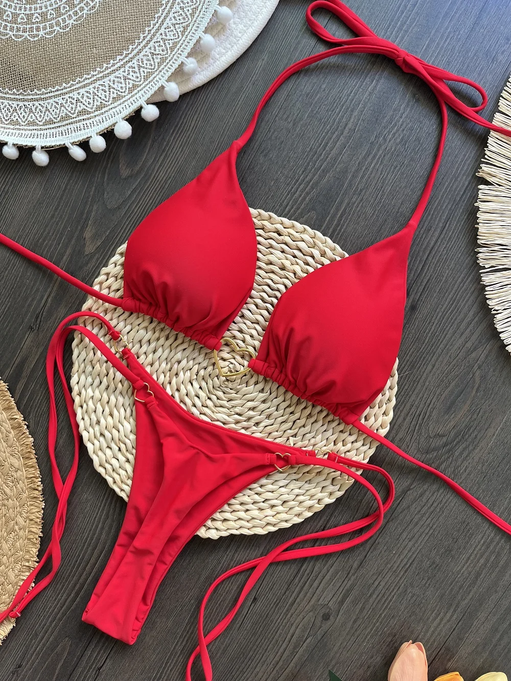 seksuali bikini maudymosi kostiumėlis