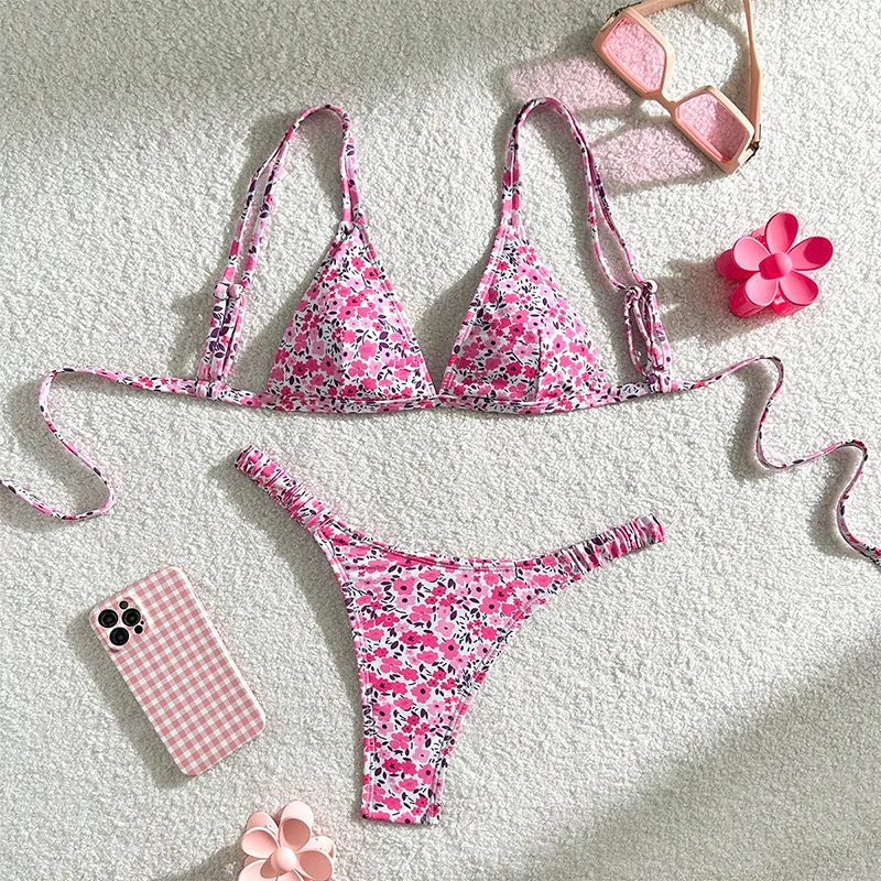 moterų maudymosi kostiumėlis bikini