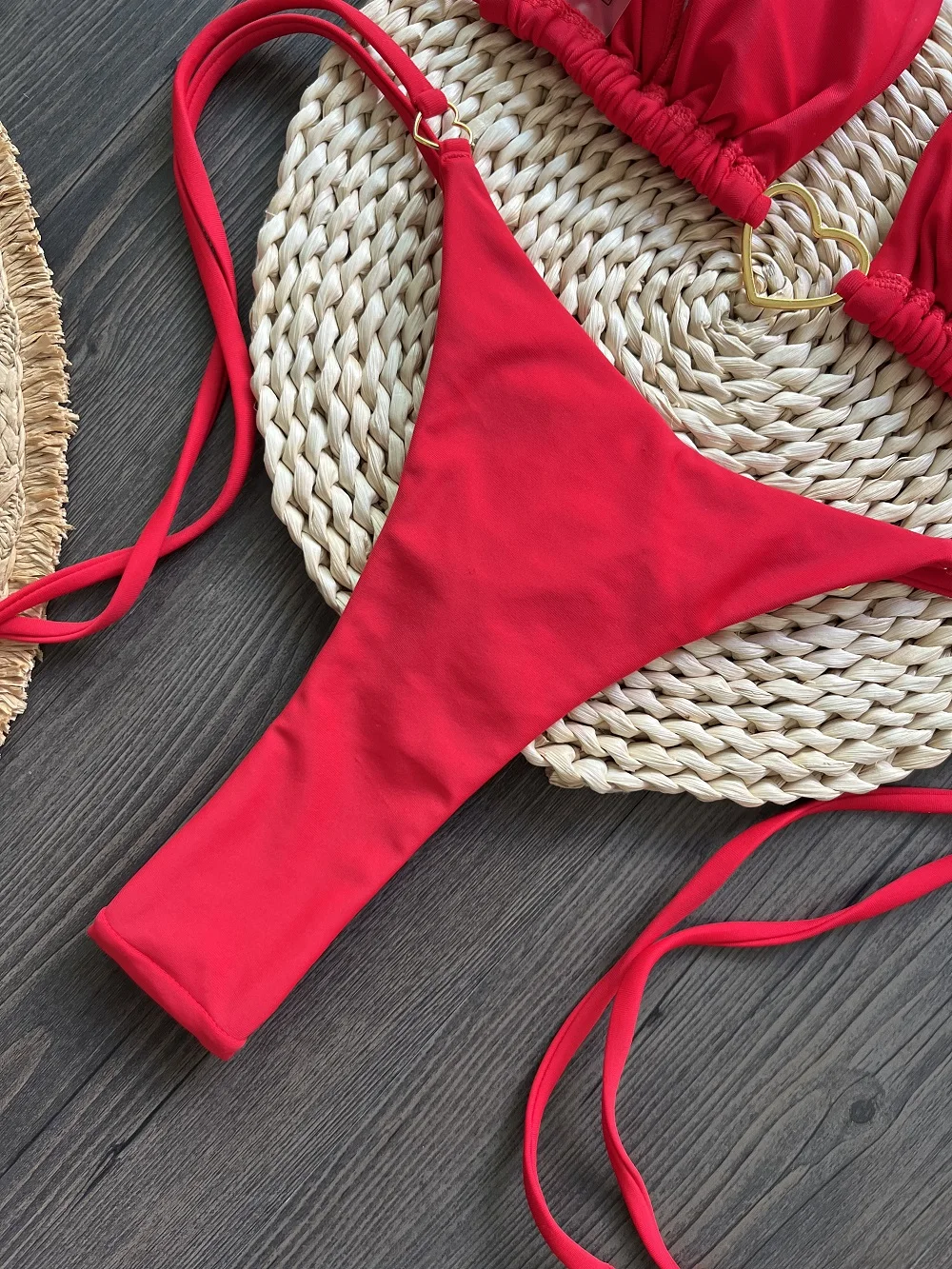seksuali bikini maudymosi kostiumėlis