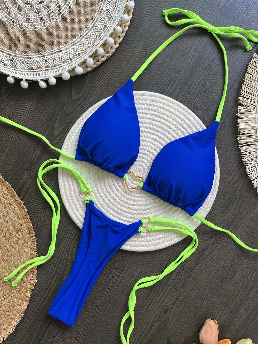 seksuali bikini maudymosi kostiumėlis
