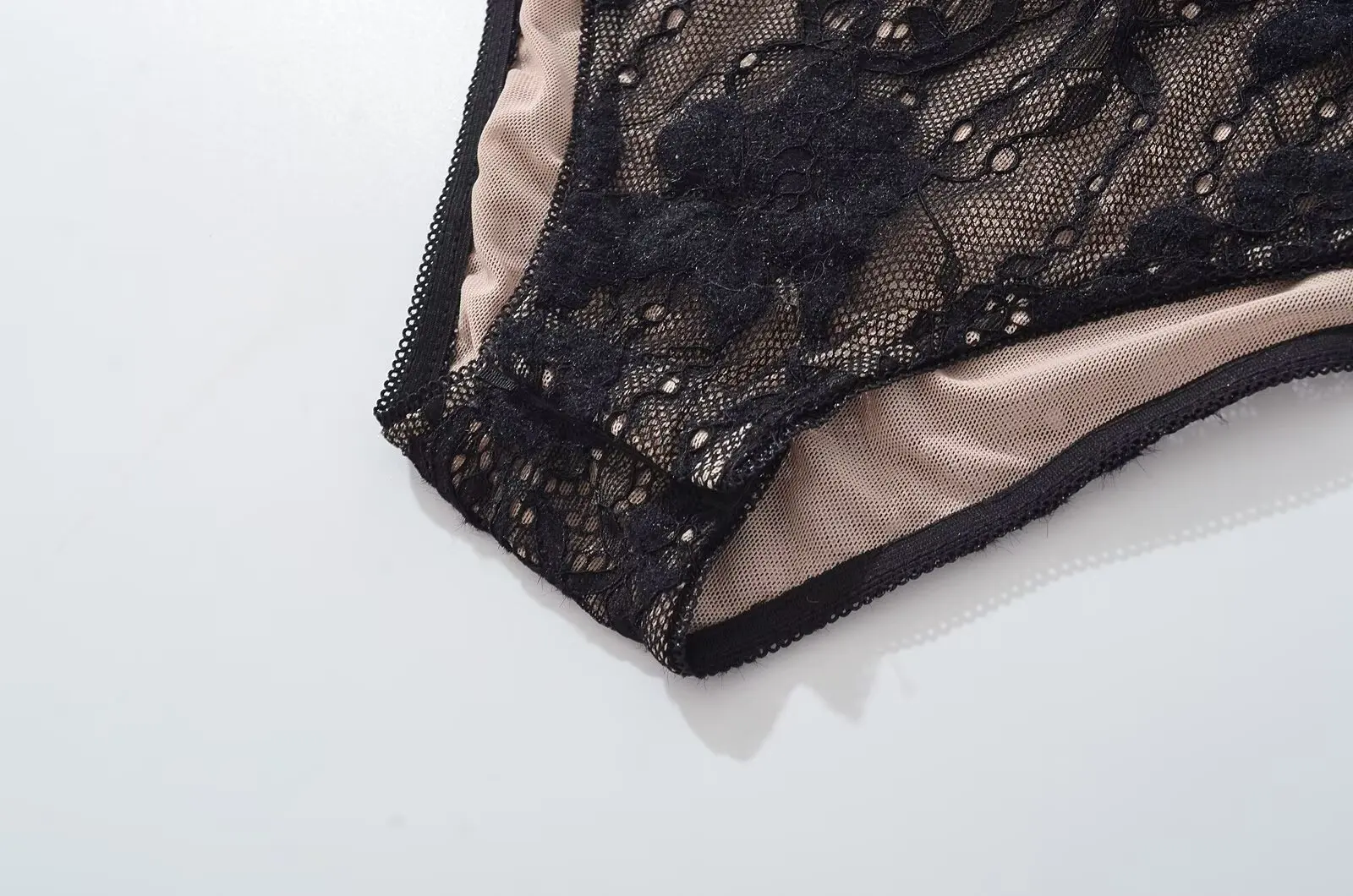 moteriški seksuali kombinė