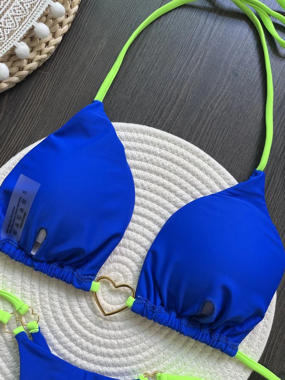 seksuali bikini maudymosi kostiumėlis